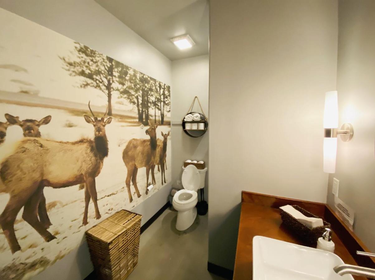 Dreamcatcher Tipi Hotel Gardiner Bagian luar foto